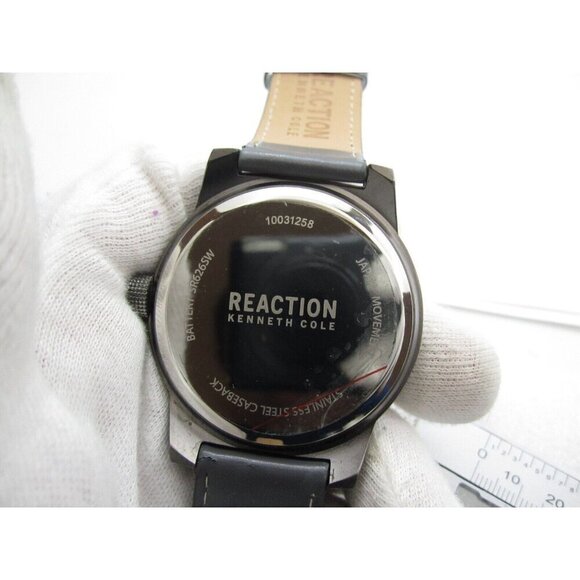 Men Kenneth Cole Reaction Quartz WR Analog 48mm Round Watch (H385) "New Battery" - Picture 3 of 9